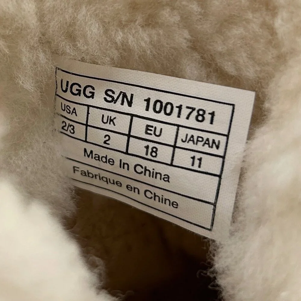 UGG Cassie Leopard Infant Boots‎ (2/3)